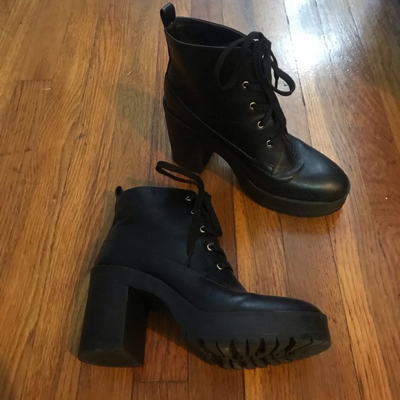 Shoes - Lace up platform boots